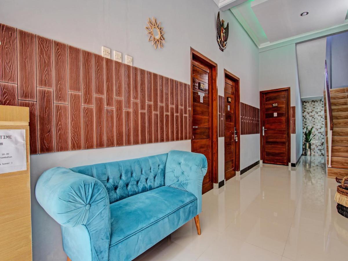 Oyo 91686 Triple S Hotel Malioboro ジョグジャカルタ エクステリア 写真